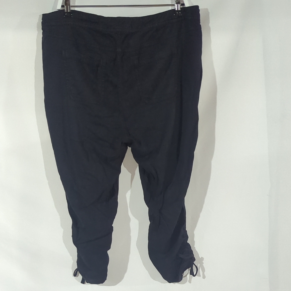 Torrid Charcoal Drawstring Capris - Picture 7 of 8